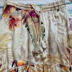 *NEVER WORN* Tropical print high-low maxi skirt